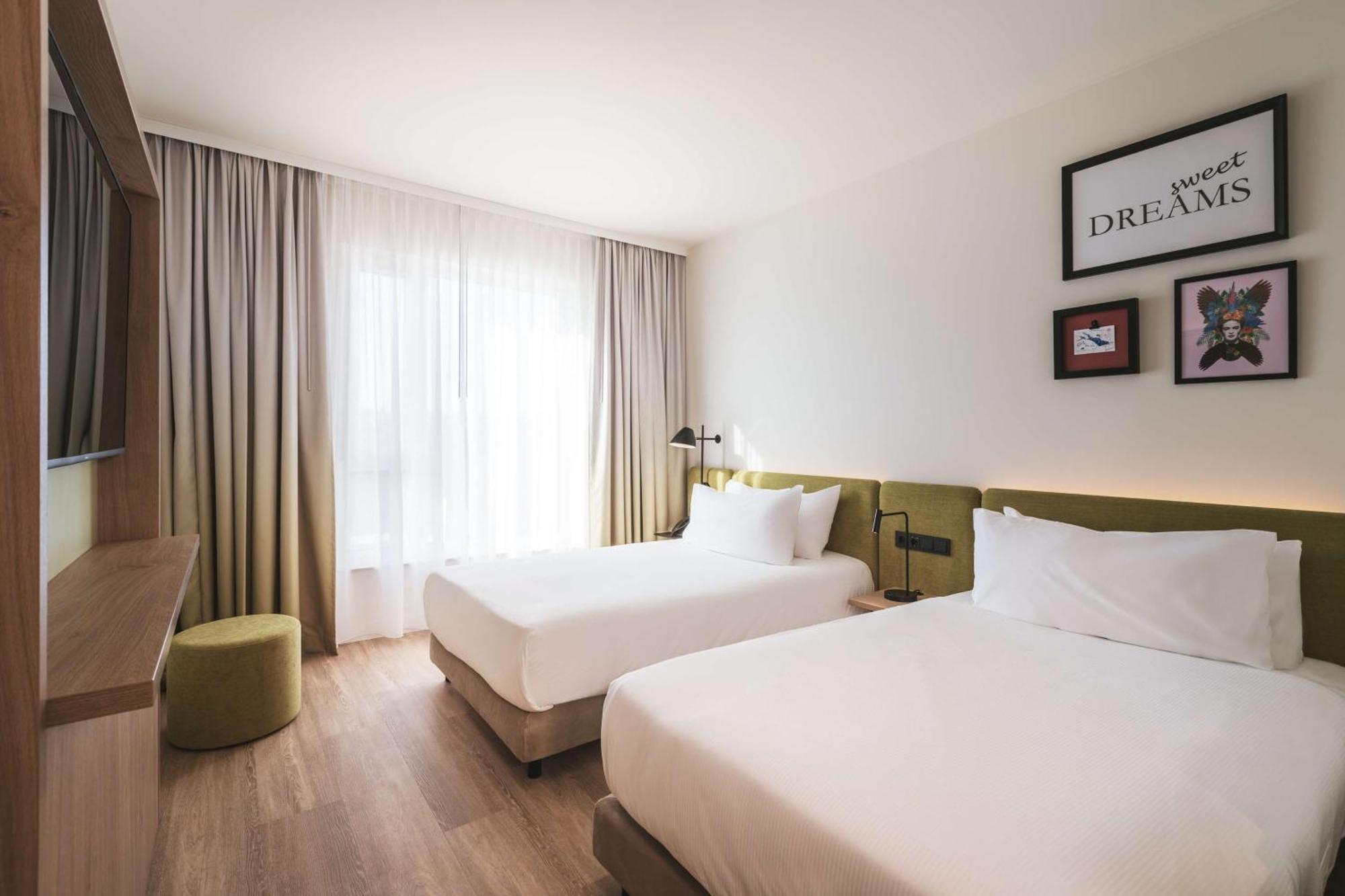Hampton By Hilton Konstanz Hotel Buitenkant foto