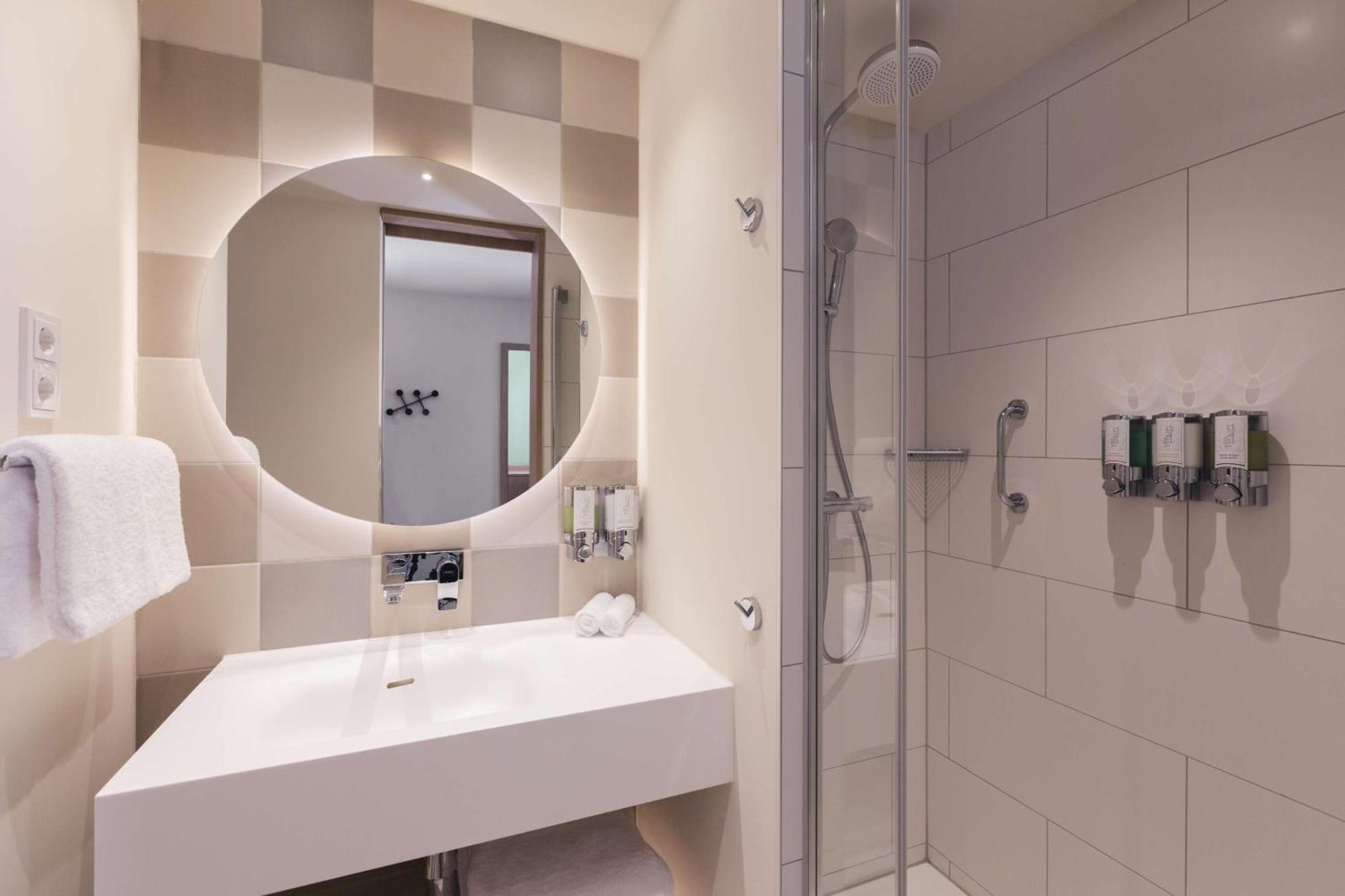 Hampton By Hilton Konstanz Hotel Buitenkant foto