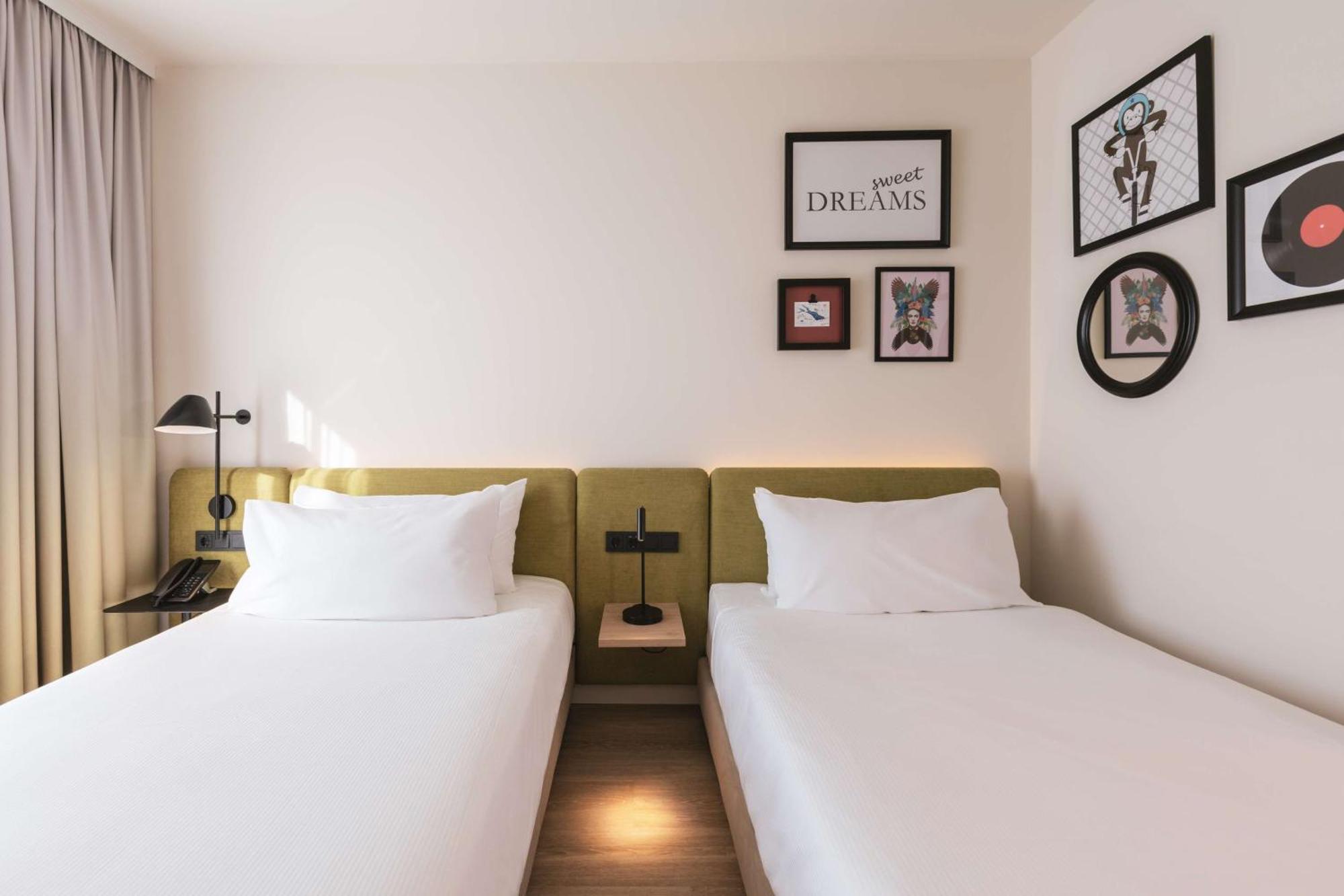 Hampton By Hilton Konstanz Hotel Buitenkant foto